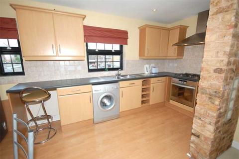 2 bedroom flat to rent, WORDSLEY - Camellia Gardens