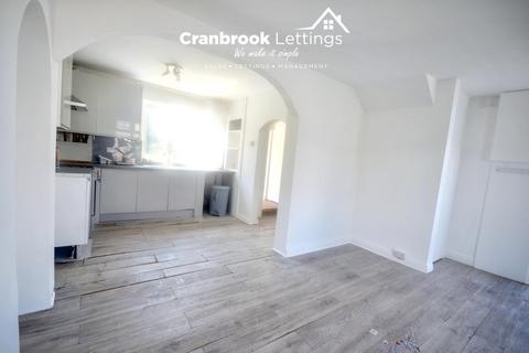 3 bedroom end of terrace house for sale, Rugby Road, RM9 4AU