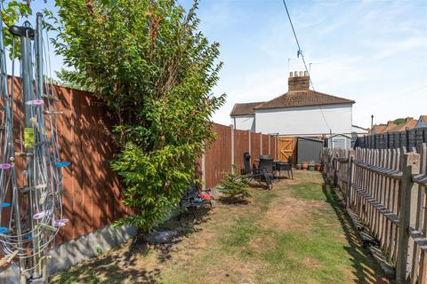 2 bedroom terraced house for sale, London Road, Ditton, Aylesford