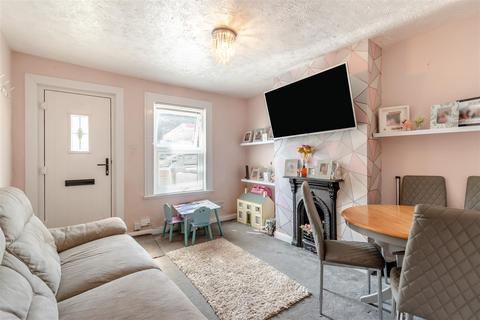2 bedroom terraced house for sale, London Road, Ditton, Aylesford
