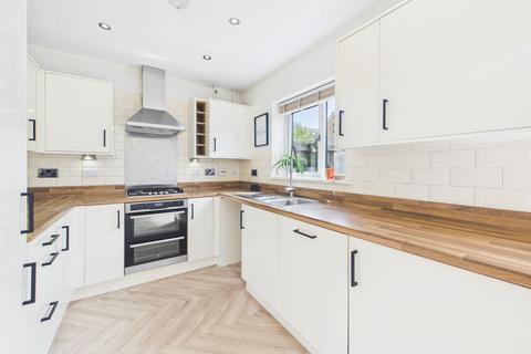 3 bedroom end of terrace house for sale, Garland Avenue, Locking Parklands, Weston-Super-Mare, BS24