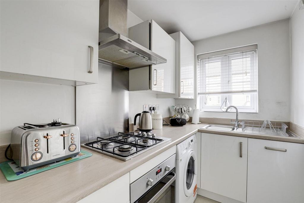 House in Nottingham, Beechdale - View 2