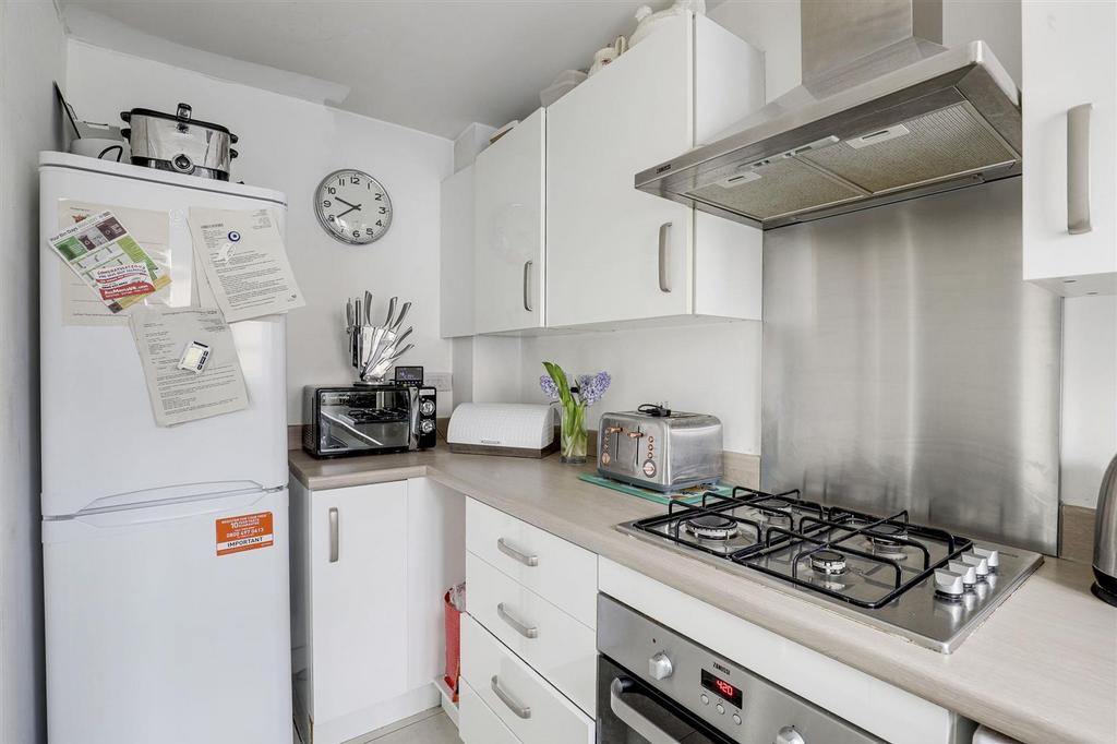House in Nottingham, Beechdale - View 4