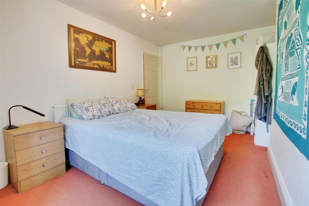 Apartment in Cambridge, Eddington - View 5