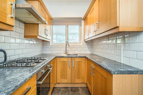 3 bedroom semi-detached house for sale, Montcalm Road, London SE7