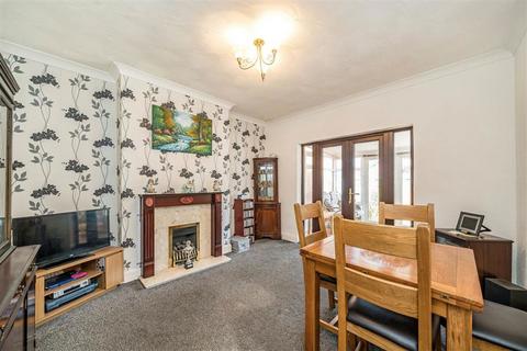3 bedroom semi-detached house for sale, Montcalm Road, London SE7