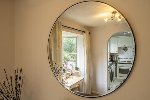 2 bedroom flat for sale, Autumn Drive, Sutton, SM2