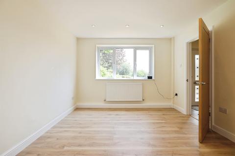 3 bedroom semi-detached house for sale, Bishop Road, Calne