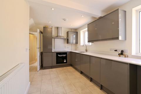 3 bedroom semi-detached house for sale, Bishop Road, Calne