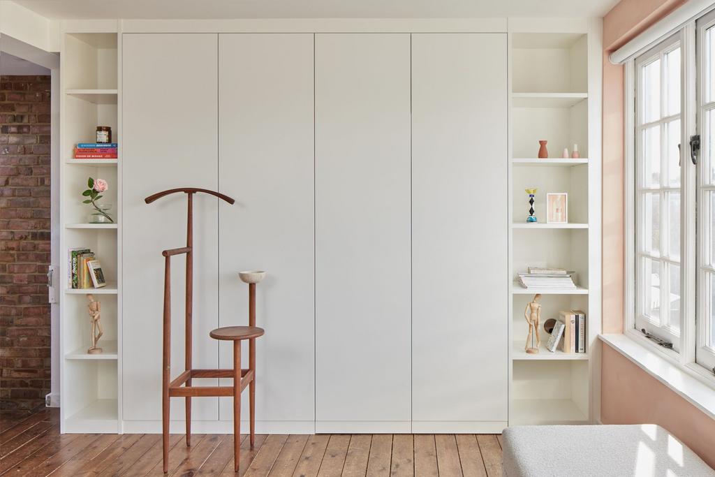 Walk-in wardrobe