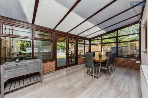 4 bedroom detached house for sale, Charlcote Crescent, Crewe, Cheshire, CW2