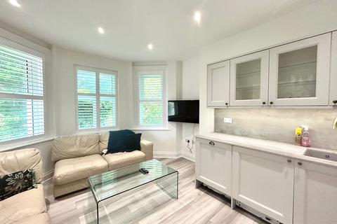 2 bedroom apartment to rent, Methuen Close, Bournemouth, BH8