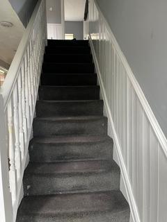 4 bedroom detached house to rent, Vicarage Grove, WINSFORD, CW7 1SZ