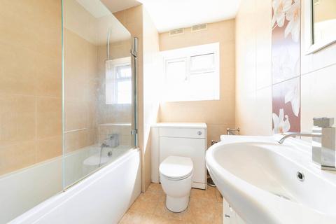4 bedroom flat to rent, Adelaide Road, London NW3