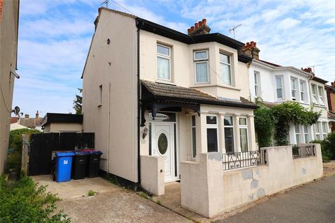 4 bedroom end of terrace house for sale, Richmond Avenue, Shoeburyness, Southend-on-Sea, Essex, SS3
