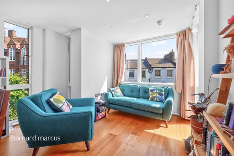 2 bedroom flat for sale, Boyson Road, London