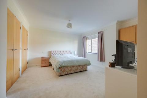 2 bedroom flat for sale, Ditchling Road, Oakview Court St. Georges Park Ditchling Road, RH15