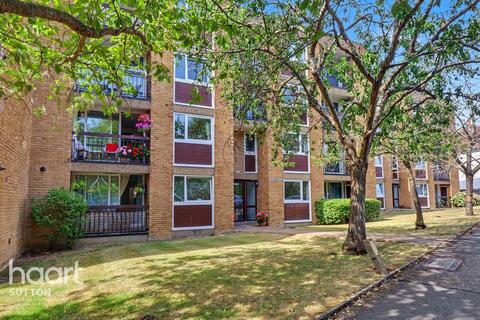 2 bedroom flat for sale, Mulgrave Road, SUTTON