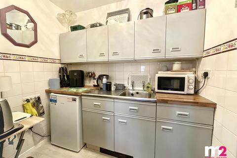 1 bedroom flat for sale, Maryport Street, Usk NP15