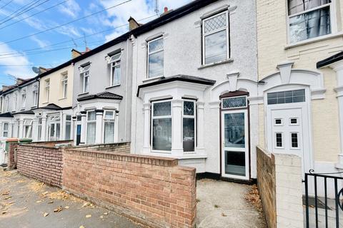 3 bedroom house to rent, Norfolk Road, London, E6