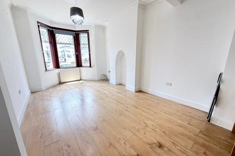 3 bedroom house to rent, Norfolk Road, London, E6