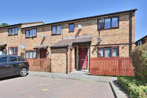 2 bedroom flat to rent, Keston Mews, WD17, Watford, WD17