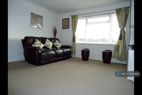 2 bedroom flat to rent, Feltham Hill Road, Ashford, TW15