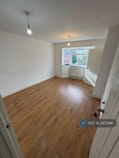 2 bedroom semi-detached house to rent, Foxburrows Avenue, Guildford, GU2