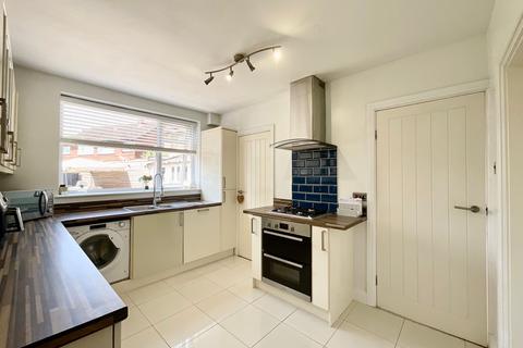 3 bedroom semi-detached house for sale, Perthy Grove, Stoke-On-Trent, ST4
