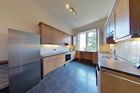 3 bedroom flat to rent, Hillhead Street, Glasgow, G12