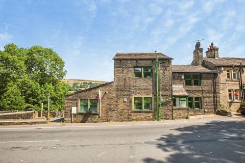 4 bedroom end of terrace house for sale, Oldham Road, Rishworth
