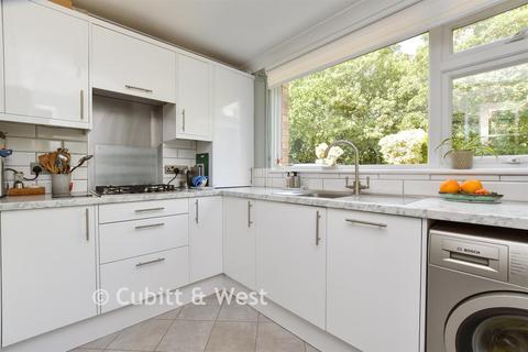 3 bedroom terraced house for sale, Holmwood Close, Sutton, Surrey