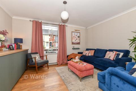 3 bedroom end of terrace house for sale, Beaver Road, Ashford TN23