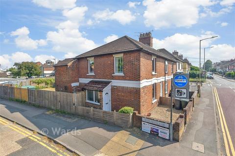 3 bedroom end of terrace house for sale, Beaver Road, Ashford TN23