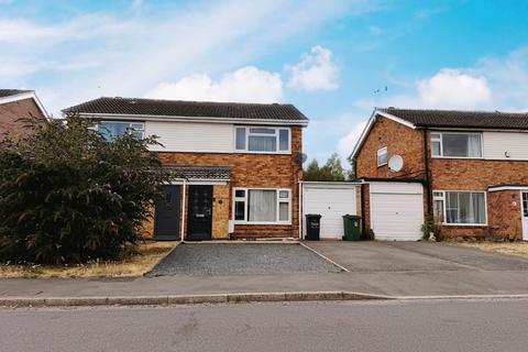 3 bedroom semi-detached house to rent, Buckingham Drive, LOUGHBOROUGH