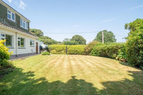 4 bedroom detached bungalow for sale, Mawnan Smith