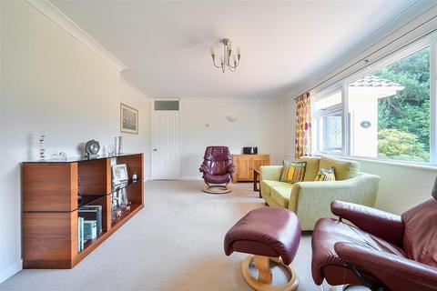4 bedroom detached bungalow for sale, Mawnan Smith