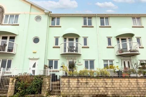 4 bedroom townhouse to rent, Marine Walk, Swansea