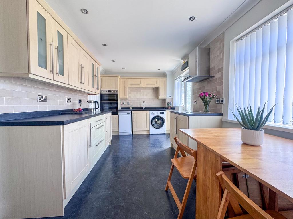 Martin Close, Patchway, Bristol, BS34 - View 5