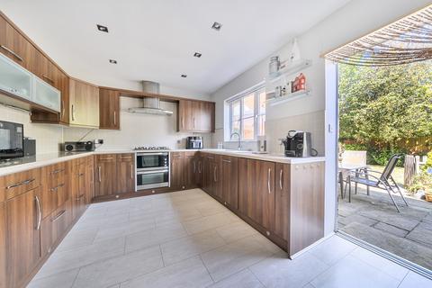 5 bedroom detached house for sale, Oldfield Drive, Wouldham, Rochester