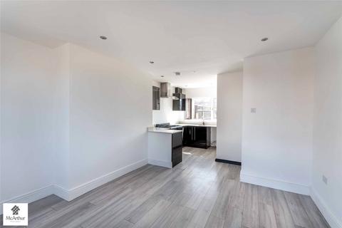 3 bedroom semi-detached house for sale, Sandymount, Harworth & Bircotes, Doncaster, South Yorkshire, DN11