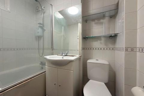 2 bedroom flat for sale, 201 Gladbeck Way, Enfield, Middlesex, EN2 7EW