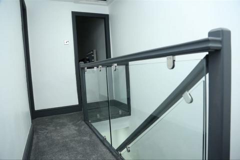 2 bedroom terraced house to rent, Romney Street, Salford M6