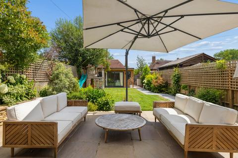 4 bedroom semi-detached house for sale, Binhams Meadow, Dunsfold, Godalming, Surrey, GU8