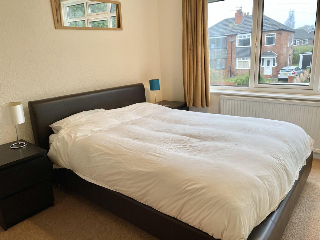 House in Leeds, West Yorkshire - View 3