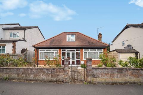2 bedroom detached bungalow for sale, Cambridge Road, Carshalton, SM5