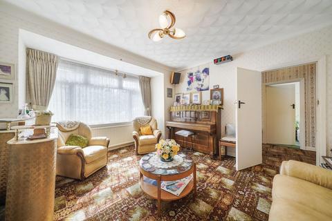 2 bedroom detached bungalow for sale, Cambridge Road, Carshalton, SM5