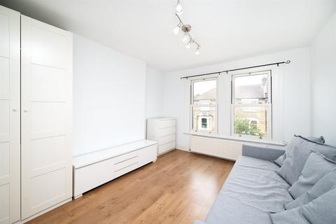 2 bedroom apartment for sale, Connaught Road, Stroud Green, N4