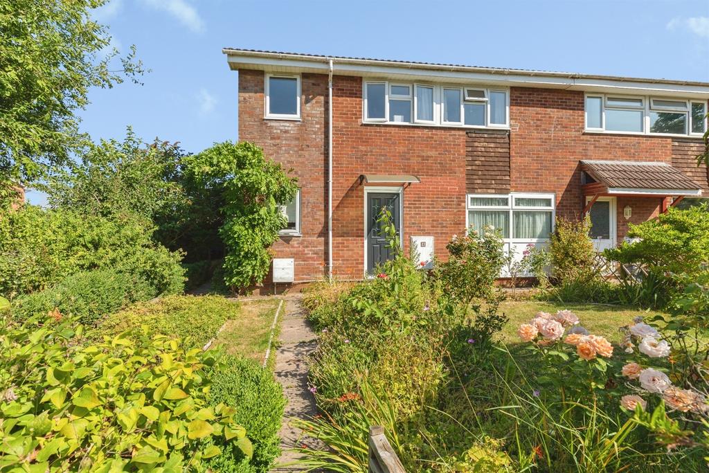Semi-detached house exterior, garden