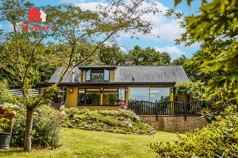 3 bedroom detached house for sale, Rural sedlescombe, East Sussex TN33